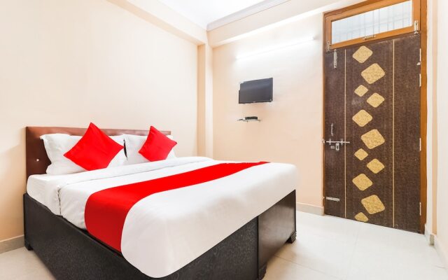OYO 61469 Kalawati Palace