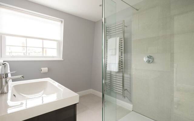 The Kensington House by H House