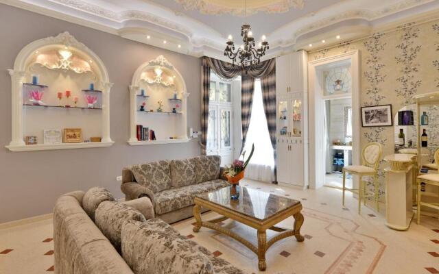 Roza Luxury Apartment