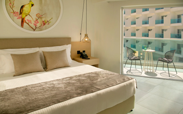 Nissiblu Beach Resort
