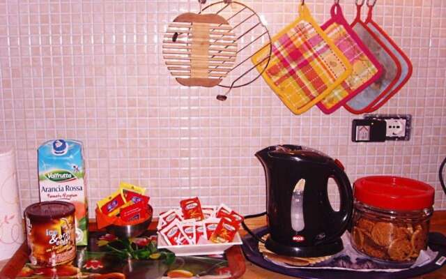 Bed in Art - Termini - Coliseum Apartments for Rent in Rome