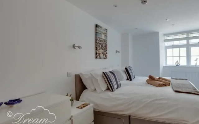 Old Coastguard Apartment 2