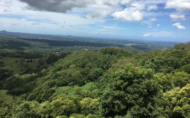Montville Mountain Lodge