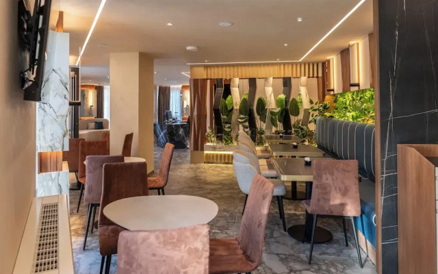 Mattis Hotel