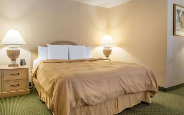 La Quinta Inn & Suites by Wyndham South Holland