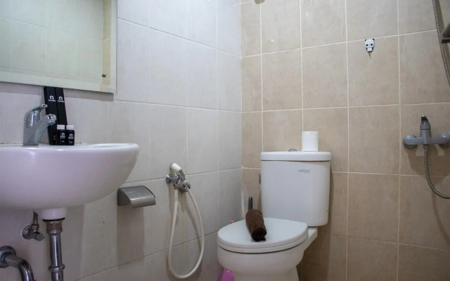 Comfort 2Br At Nifarro Park Apartment