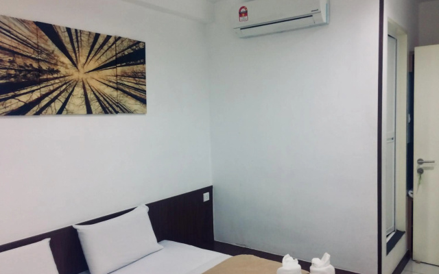 Api-Api Guest House – Guest Rooms – Kota Kinabalu