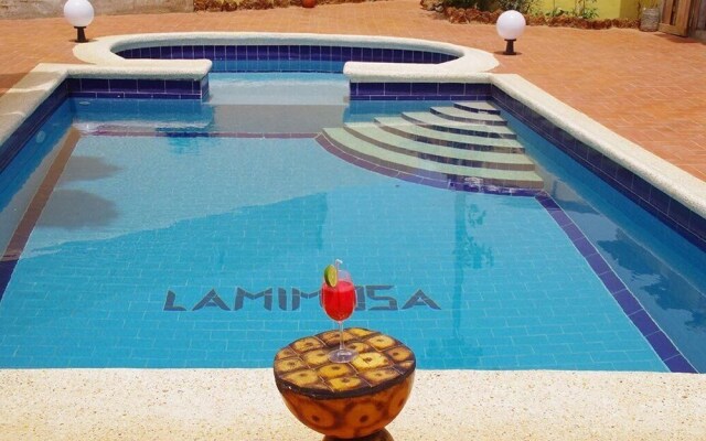 Hotel Mimosa - Hostel