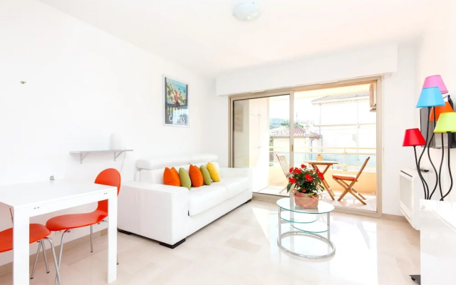 Studio In Cannes With Wonderful City View Terrace And Wifi 50 M From The Beach - Apartment in Cannes - Photo 5
