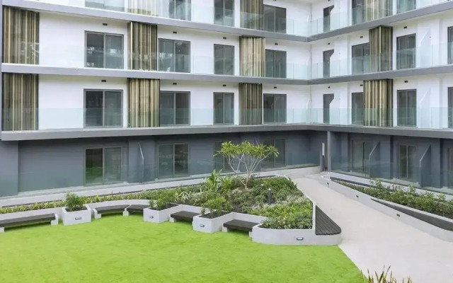 The Lennox Suites by Cozy