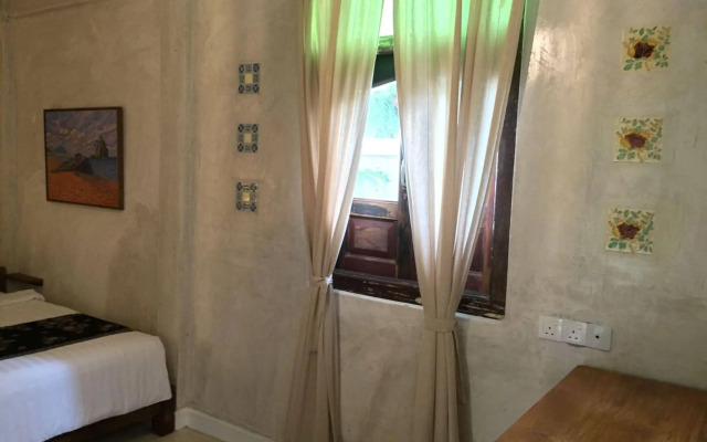 Panji Panji Tropical Wooden Home