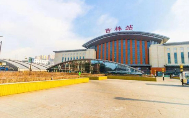 9 Days Business Hotel