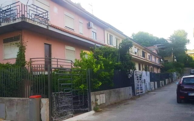 Studio in Telese Terme, With Wonderful City View and Enclosed Garden - 60 km From the Slopes