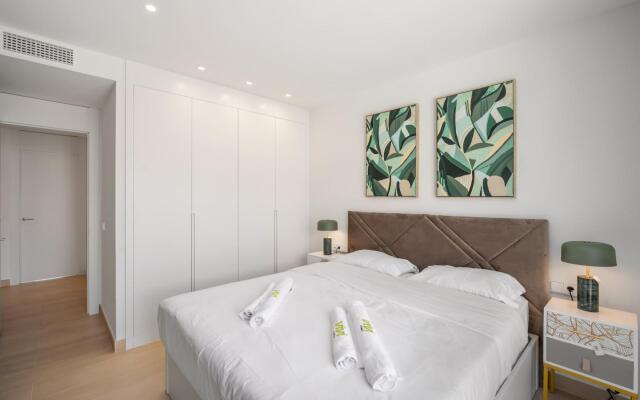 Yara In Fuengirola With 3 Bedrooms And 2 Bathrooms