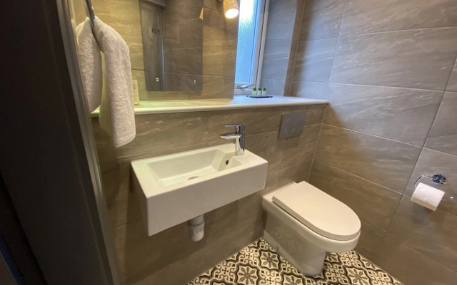 Irvine Guest House