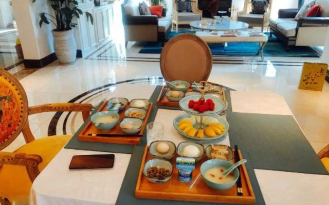 Meilu Shanju Hotel
