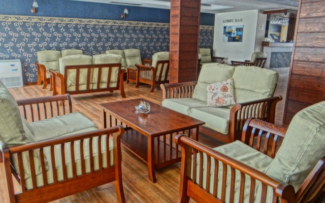 Grand Royale Apartment Complex & Spa