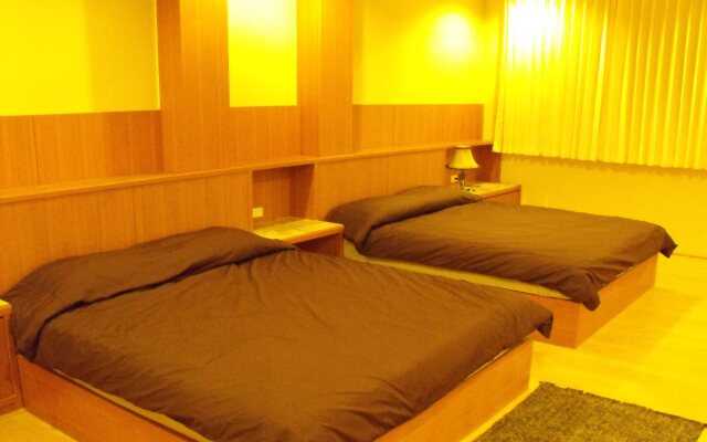 Khanthongkham Hotel