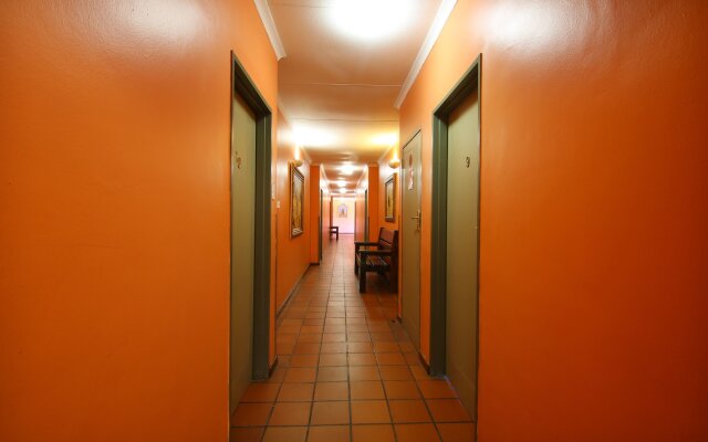 Kalahari Arms Hotel