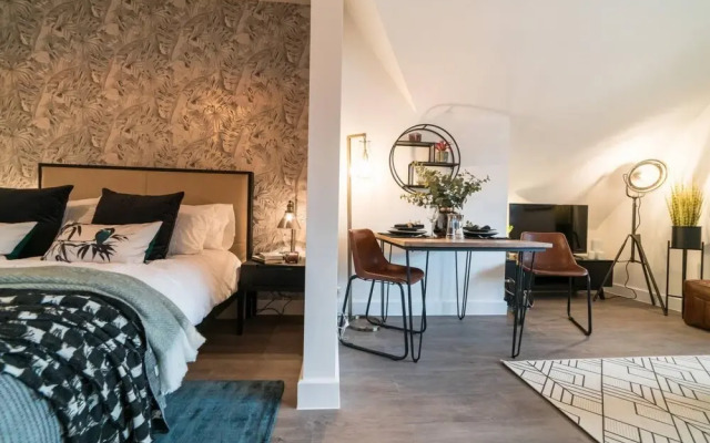 Luxurious 1BR Apartment - NEC BHX JLR Solihull