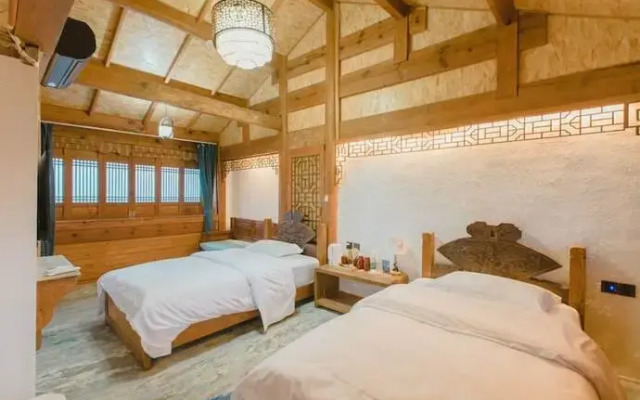 Lijiang Mountain View Homestay