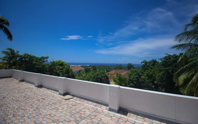 Paradise Burlington Villa