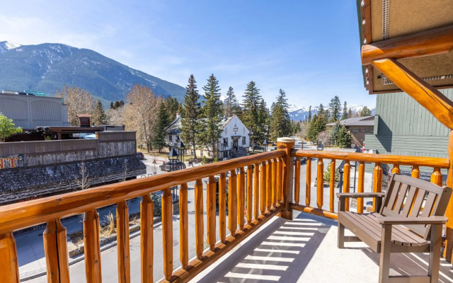 Brewster Mountain Lodge