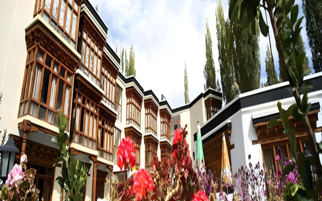 Hotel Mansarover