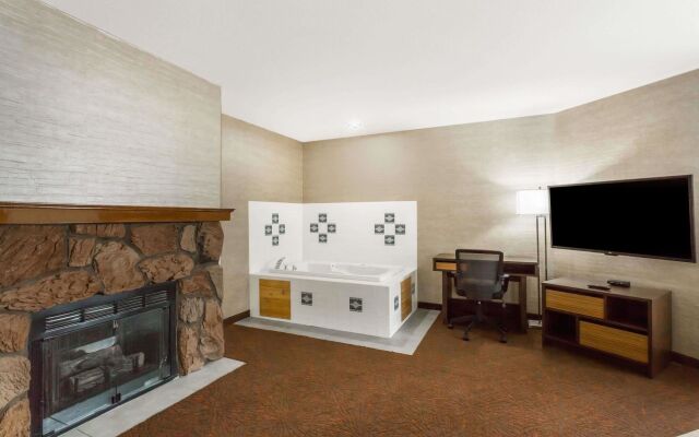 Pinetop Studio Suites