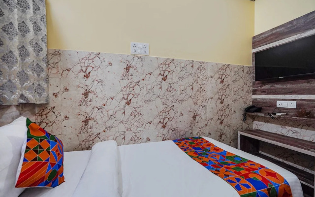 Rs Residency by OYO Rooms