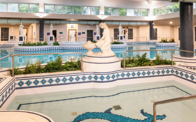 Grand Hotel