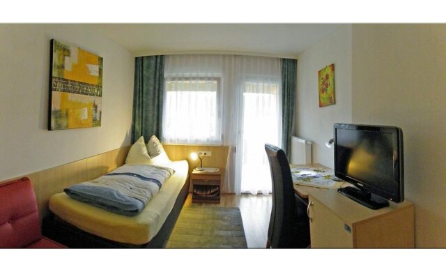 Hotel-Gasthof Stoff
