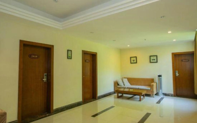 Xianshan Liuyun Holiday Hotel