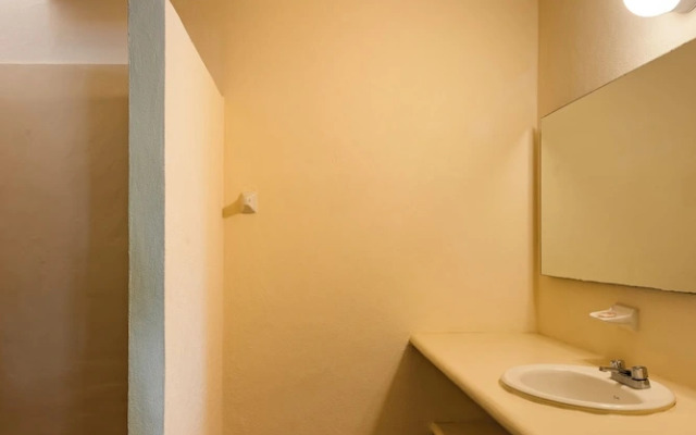 Las Arenas Bungalows Melaque