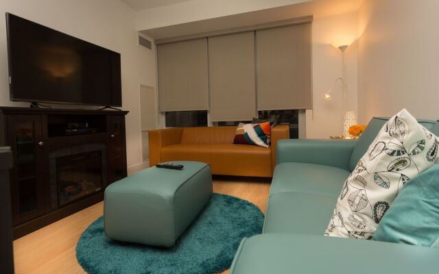 Pelicanstay at Blue Jays Way