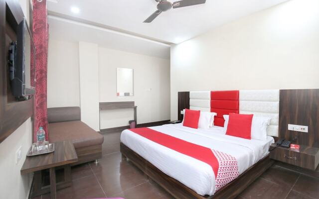 OYO 10318 Hotel Sukhman Residency