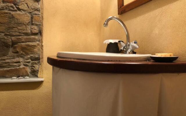 LITTLE HOUSE, Charming Village House with Fantastic View