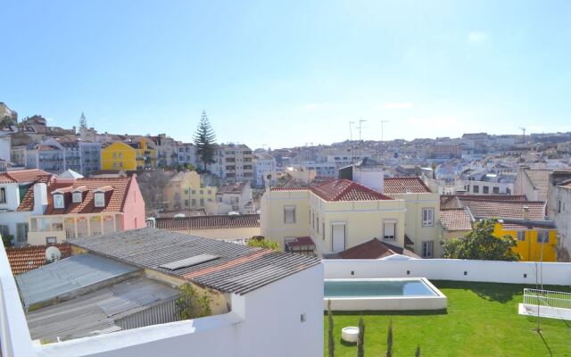 RH OLARIAS 19 Swimming Pool and View