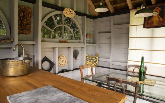 China Farm Barn
