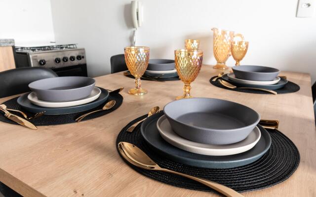 BE76 Apartamento Industrial no Tatuapé C/Vaga Prox Metro Carrão