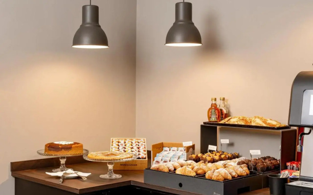Flom Boutique Hotel