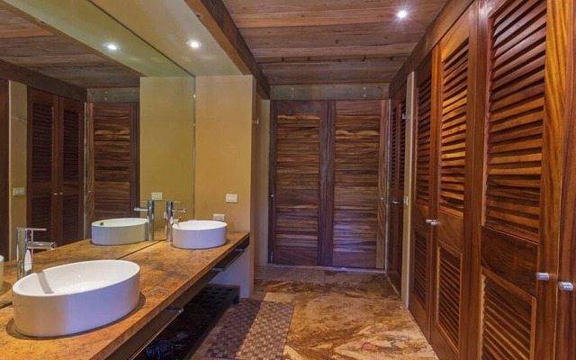 Sunny Vacation Villa 45