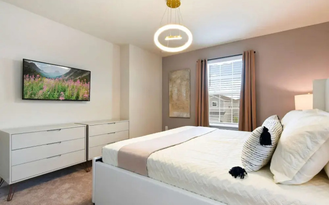 Spacious Family Getaway at Windsor Island Resort