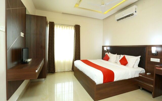 OYO 16812 Hotel Padippurayil