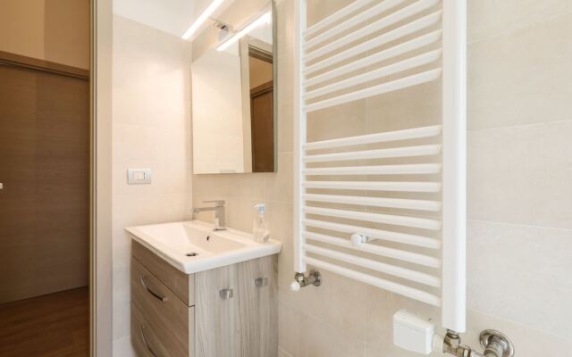 Suitelowcost Sforza