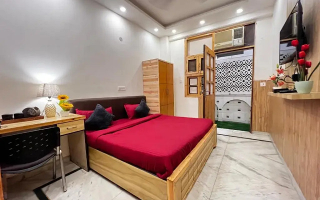 Divine Inn Hotel Rajouri Gardan