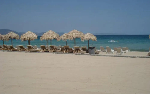 Luxurious 6 Bedroom Villa In a Great Location