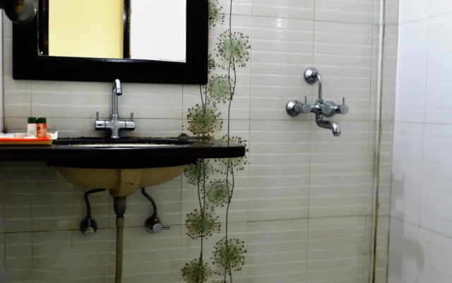 Fabhotel Burans Residency