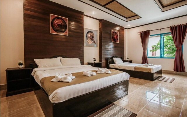 Khung Riverside Hotel