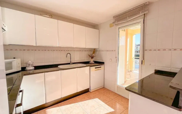 2-bed Apartament Rosaleda Monterey
